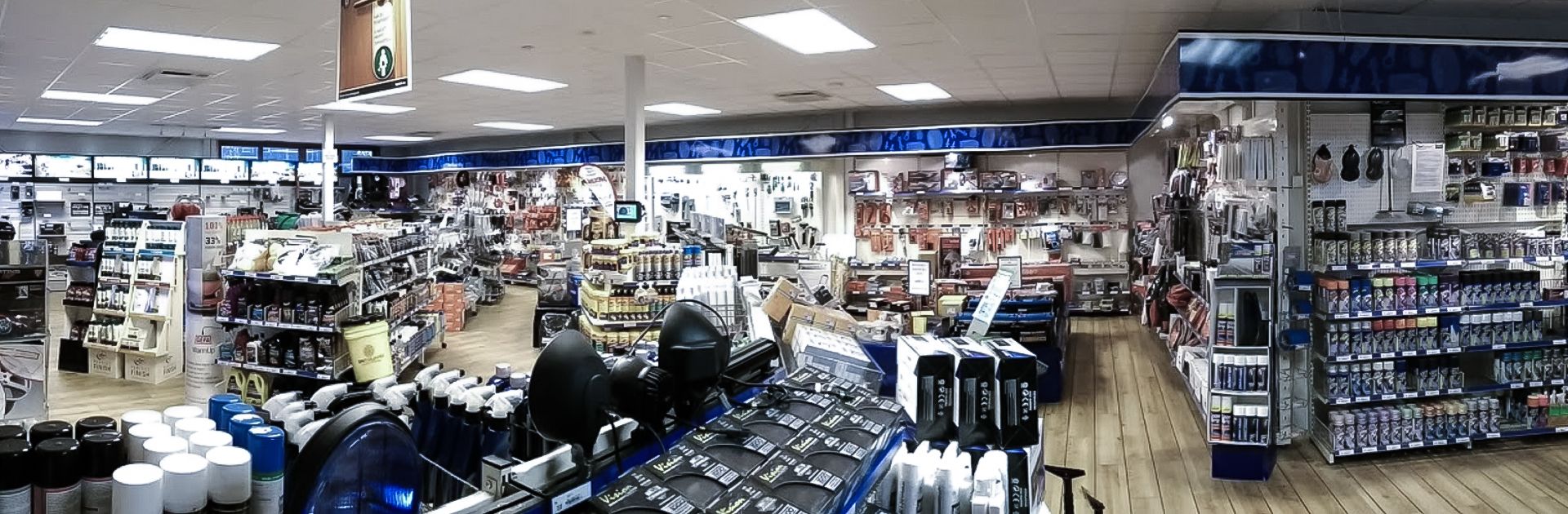 BilXtra-butikken med deler og rekvisita